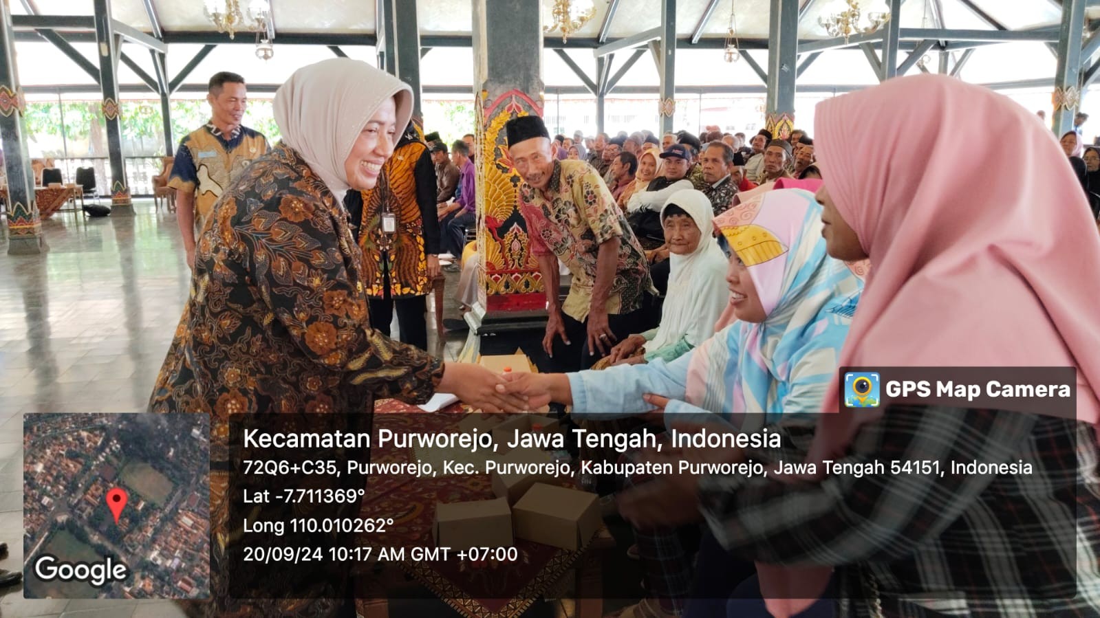 Program Keberlanjutan Pengentasan Kemiskinan: Bupati Purworejo Salurkan Bantuan Langsung