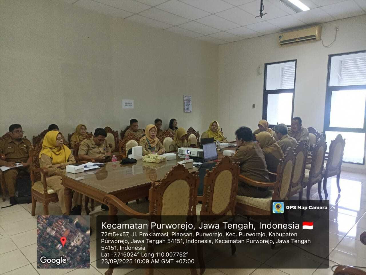 RAPAT PENYUSUNAN REFORMASI BIROKRASI TEMATIK DENGAN TEMA INVESTASI DAN KEMISKINAN