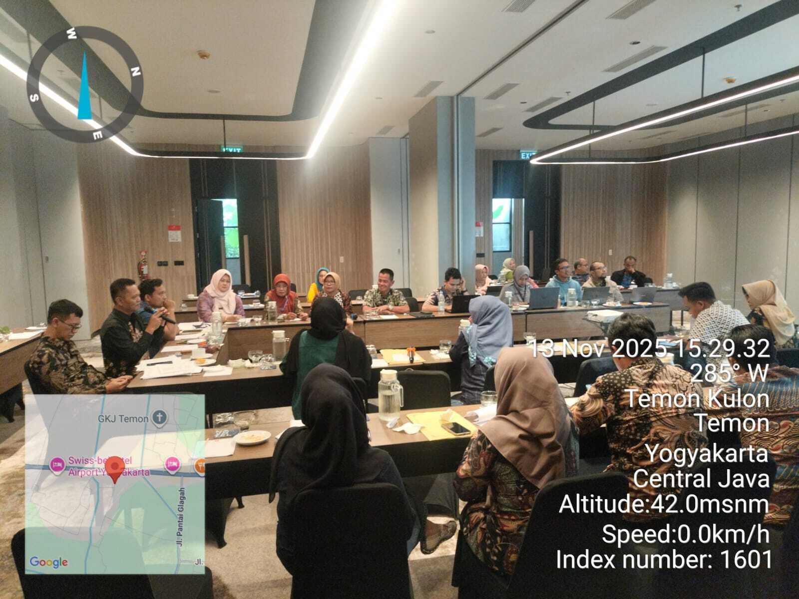 Perkuat Sinergi, DINSOSDALDUKKB Hadiri Rapat Banggar Bersama DPRD Purworejo di Kulon Progo