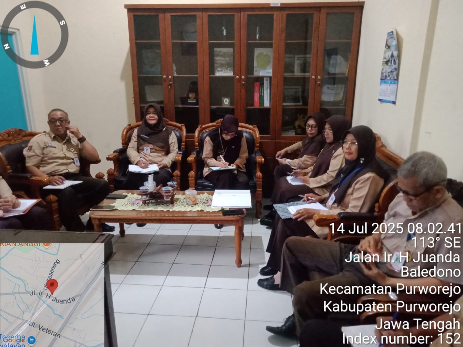 Pimpinan Dinsosdaldukkb Purworejo Fokus Peningkatan Kinerja Lewat Rapat Rutin Mingguan.