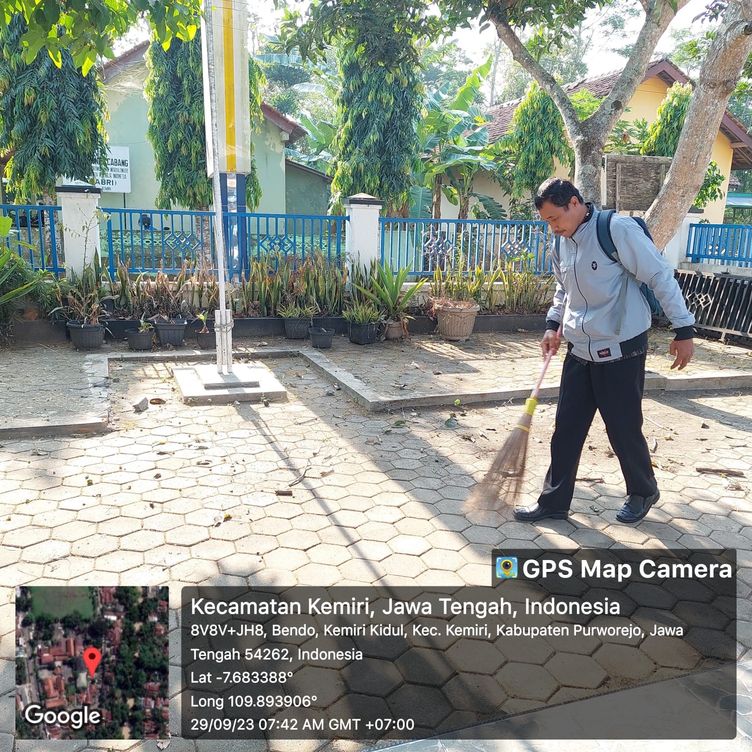 Dinsosdaldukkb Memperingati Hari Bersih-bersih Sedunia (World Cleanup Day).#Kemiri.